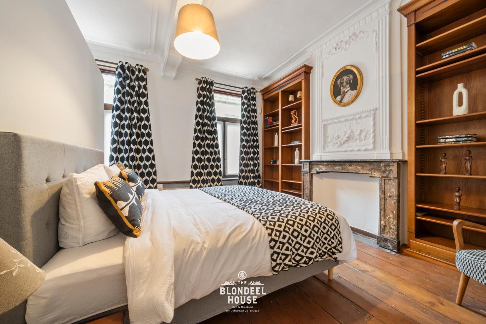 Bed & Breakfast The Blondeel House Brugge Center エクステリア 写真