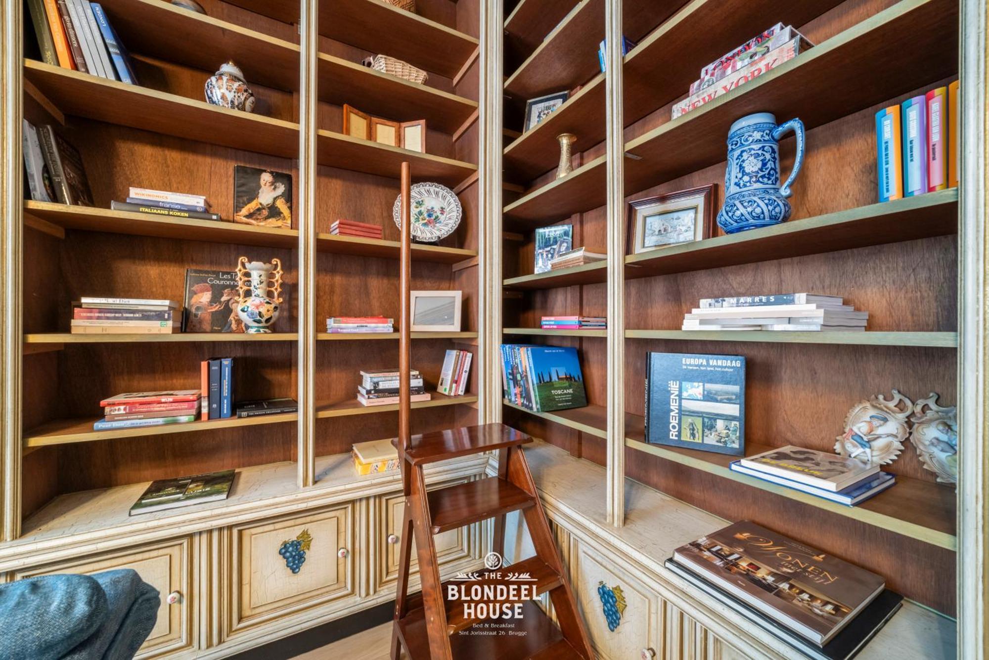 Bed & Breakfast The Blondeel House Brugge Center エクステリア 写真
